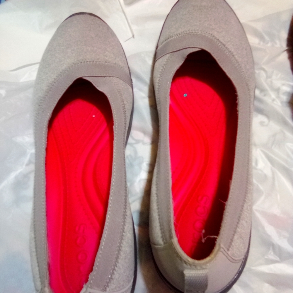 Women's shoes